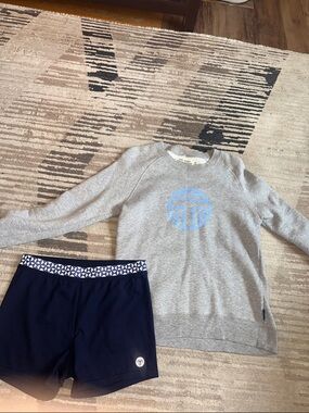 Tory Sport Light Gray Crewneck Sweatshirt with Light Blue Logo and shorts large